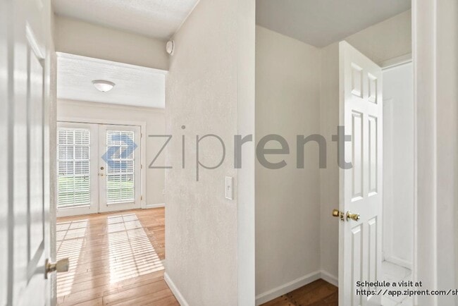 Building Photo - 808 Tremont Ct