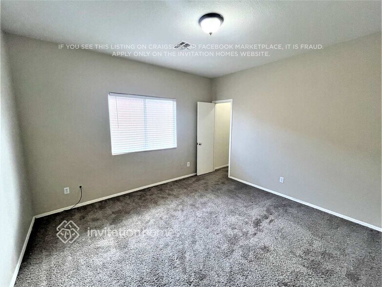 Building Photo - 14451 N 132nd Dr