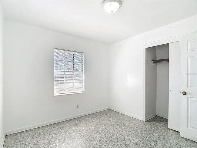 Building Photo - 7717 W Hiawatha St