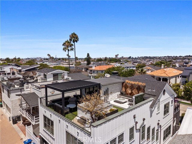 Building Photo - 2037 E Ocean Blvd