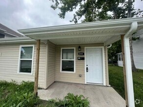 Building Photo - 206-208 N Wall Duplex