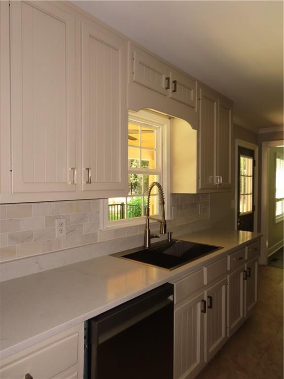 Building Photo - 5006 Suwanee Dam Rd