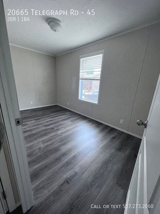 Building Photo - 2 Bedroom Brand New Mobile Home