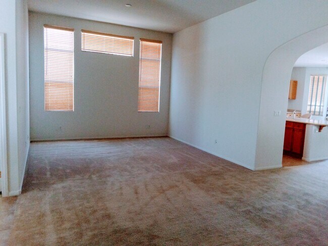 Building Photo - 232 Pebble Canyon Dr