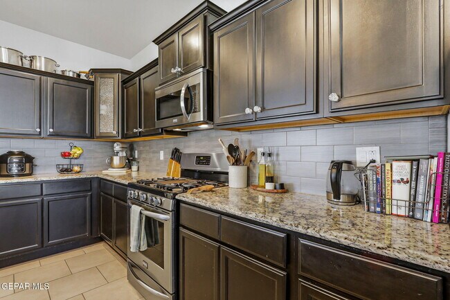 Building Photo - 7564 Wolf Creek Dr