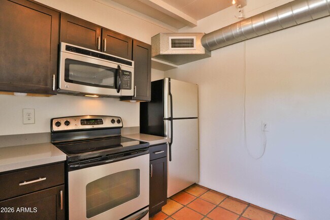 Building Photo - 4243 E Campbell Ave