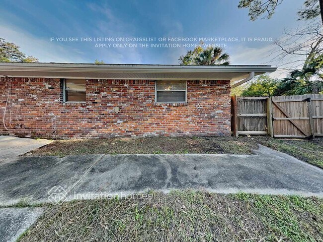 Building Photo - 4529 Naranja Dr S