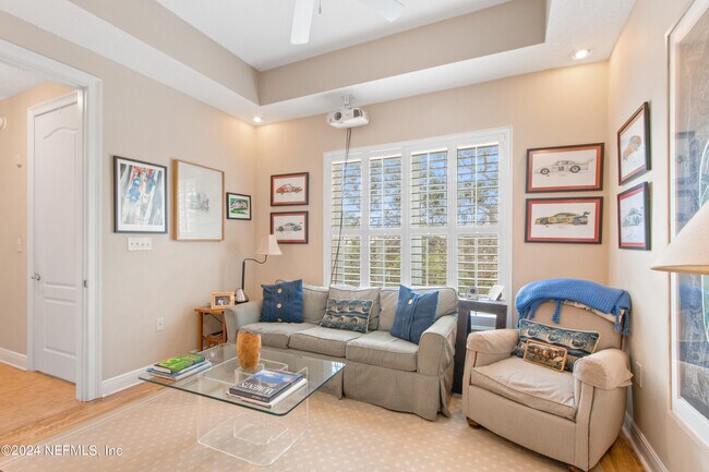 Building Photo - 4300 S Beach Pkwy