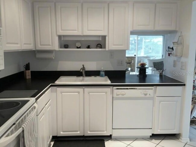 Building Photo - 3660 Ironwood Cir