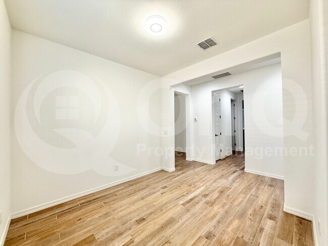 Building Photo - 25493 N 143rd Dr
