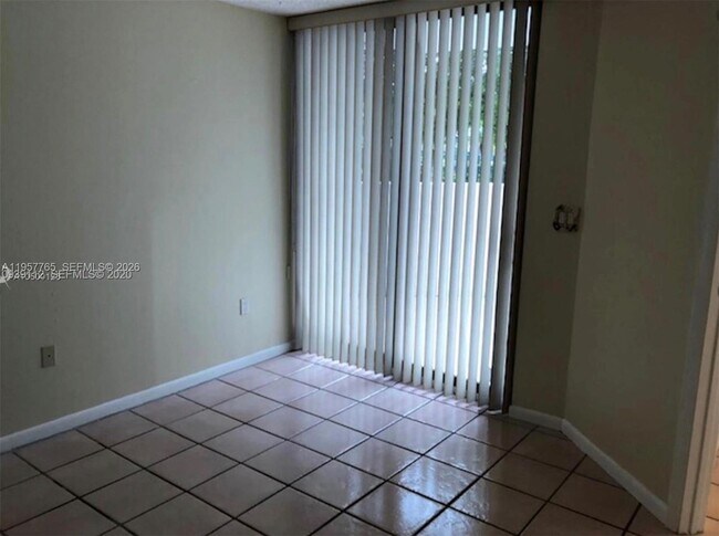 Building Photo - 3089 NE 183rd Ln