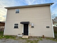 Building Photo - Lenoir City 37771 - Duplex, 2 bedroom, 1 bath unit - Contact Chad Weeks 865-567-6193