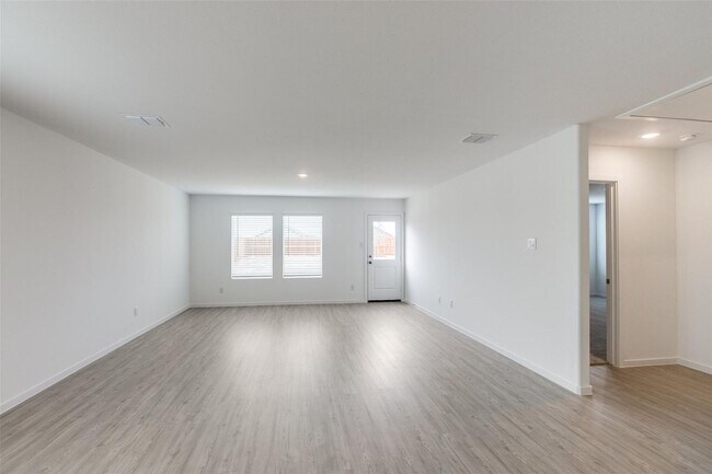 Building Photo - Brand-new home in McKinney’s Preserve at Honey Creek with spacious backyard, stylish interiors, c...