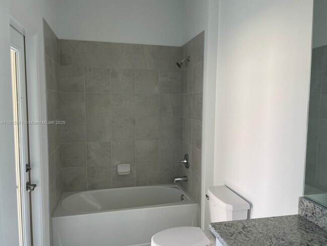 Building Photo - 16851 Cayo Key Dr