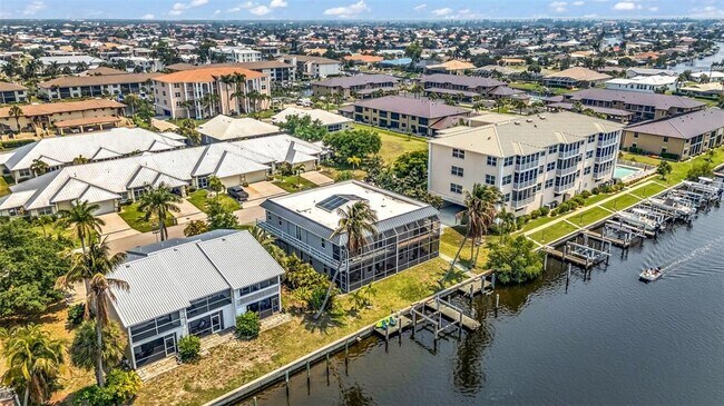 Building Photo - 276 Lewis Cir