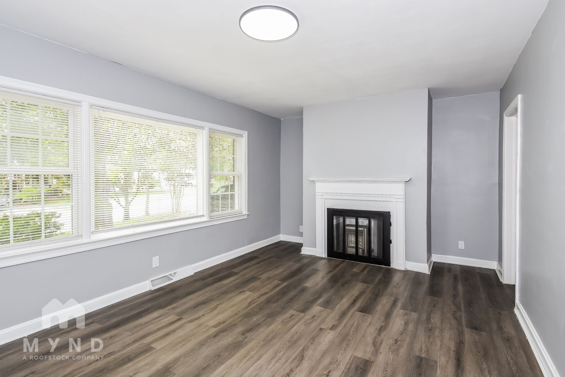 Building Photo - 2313 Eastway Rd