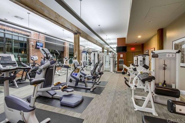 Building Photo - 500 W Harbor Dr