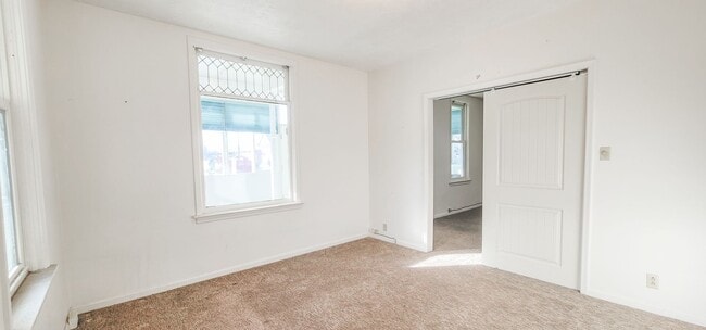 Building Photo - Bountiful City Office Space or residential