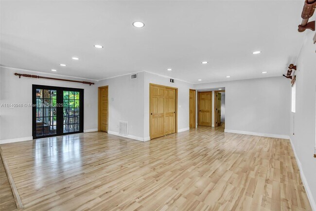 Building Photo - 12845 SW 49th Terrace