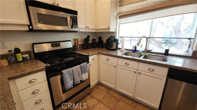 Building Photo - 580 N Pageant Dr