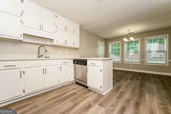 Building Photo - 452 Grove Hill Dr