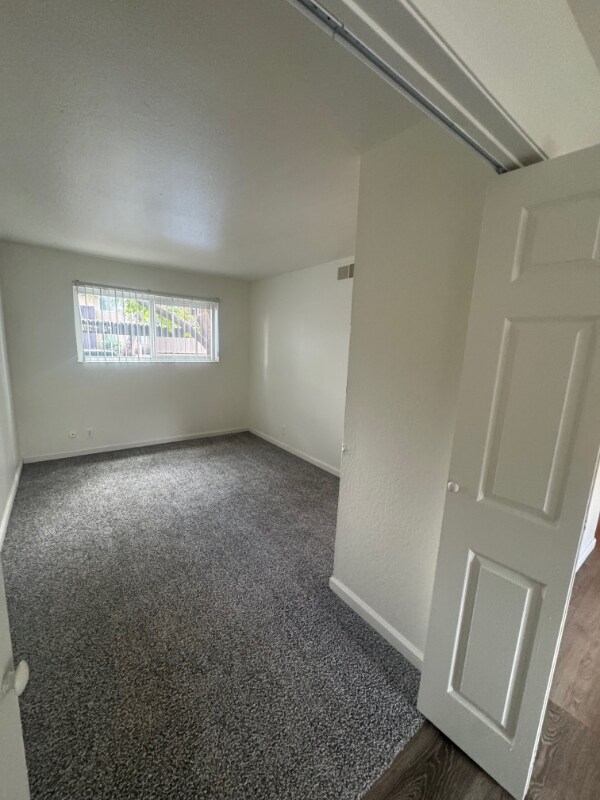Building Photo - 625 S Madera Ave
