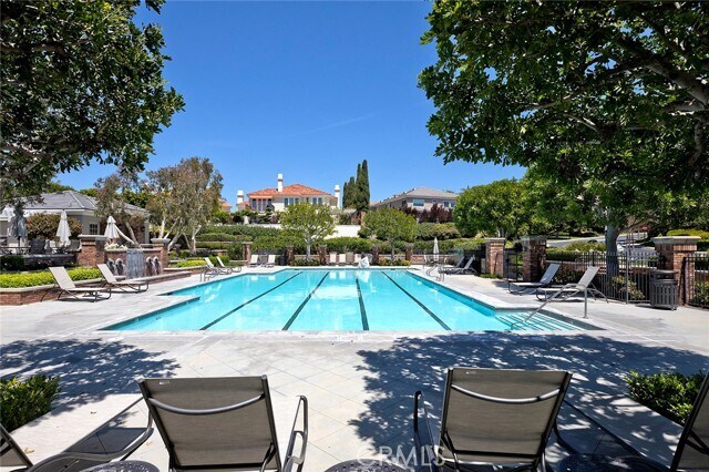 Building Photo - 19 Brigadier