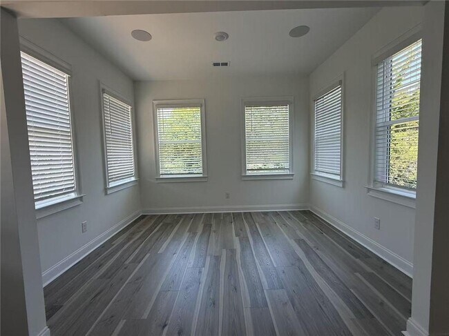 Building Photo - 780 Garden Reserve Ln
