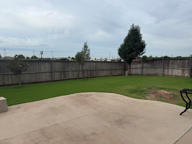 Building Photo - 3 bedroom + office  or 4th bedroom, storm shelter, neighborhood pond and walking track!