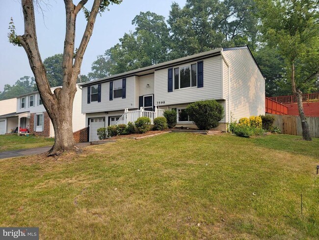 Building Photo - 7598 Springfield Hills Dr