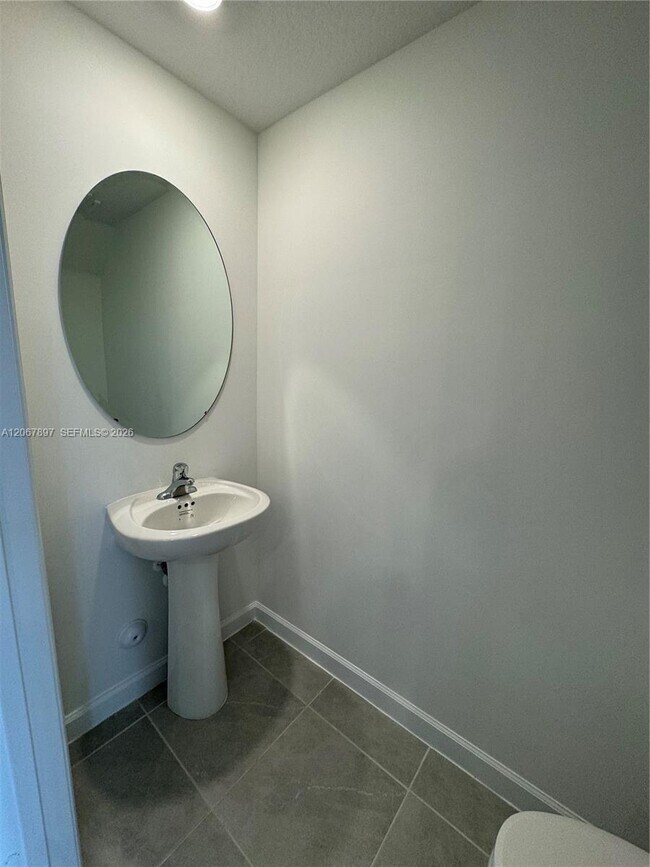 Building Photo - 26422 SW 148th Ct