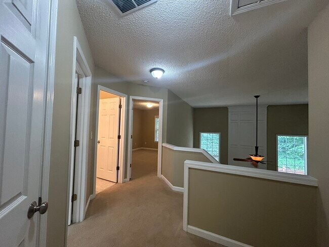 Building Photo - 1608 Hemburg Trace