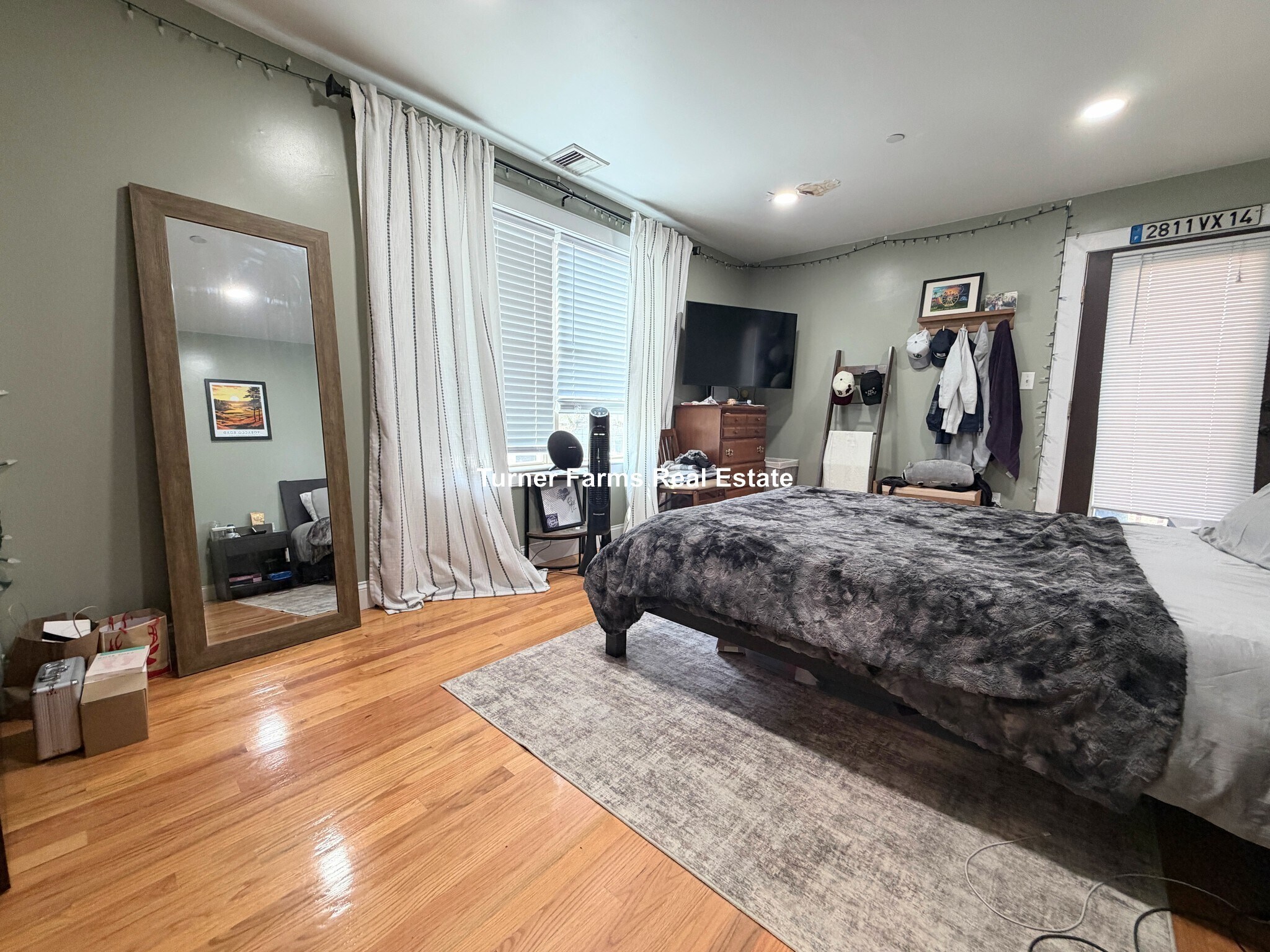 Building Photo - 31 Humphreys St