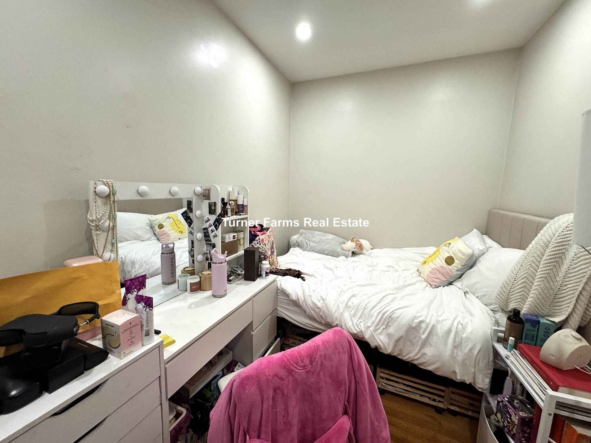 Building Photo - 91 Hudson St