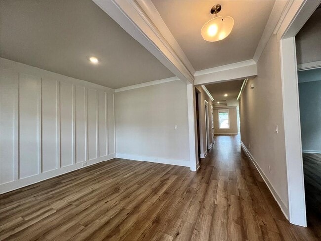 Building Photo - 905 Winding Rose Dr