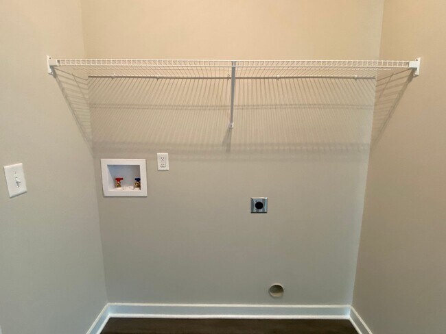 Building Photo - 130 Ridgeview Cir