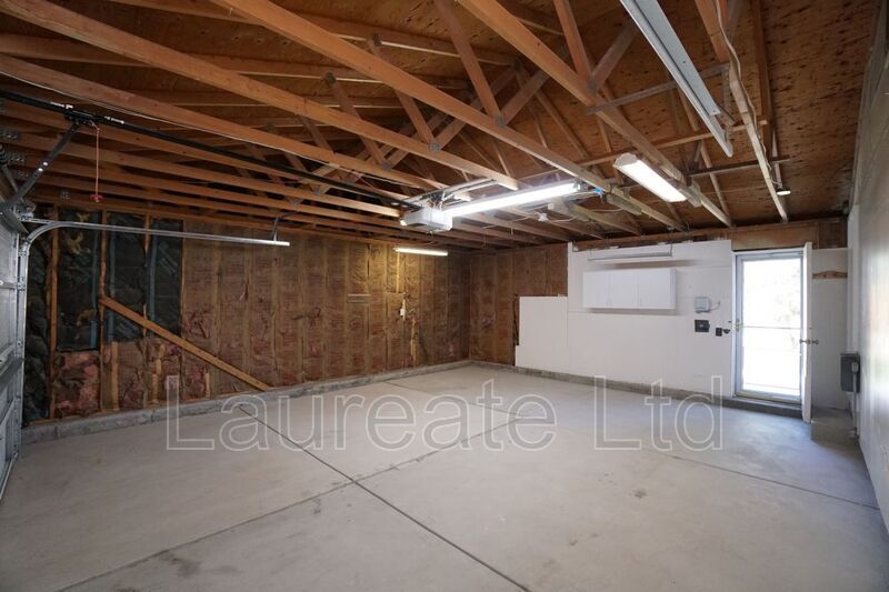 Building Photo - 1155 Fern St