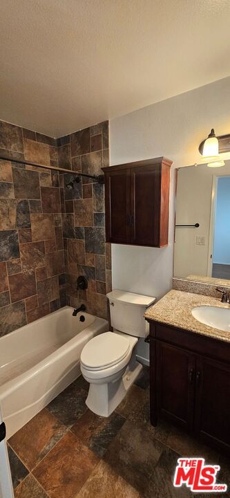 Building Photo - 2349 S Bentley Ave