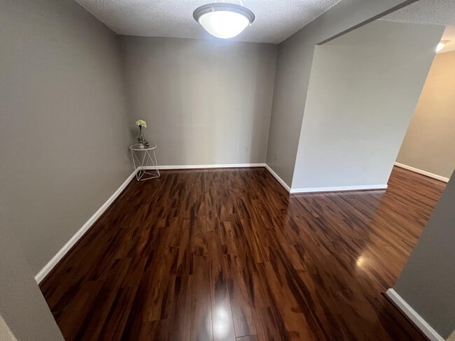 Building Photo - 4500 S Four Mile Run Dr