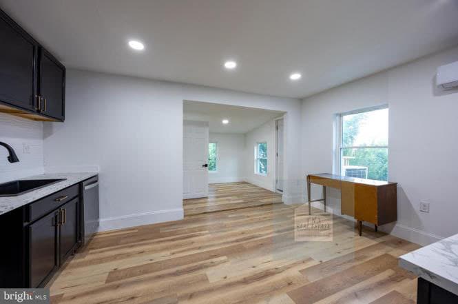 Building Photo - 209 E Martin St