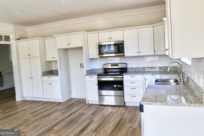Building Photo - 507 Cherry Ave
