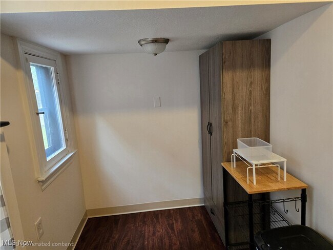 Building Photo - 3557 Lynnfield Rd