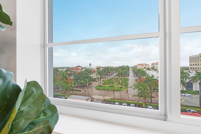 Building Photo - 155 E Boca Raton Rd