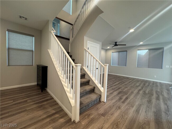 Building Photo - 8957 Eudora Ave