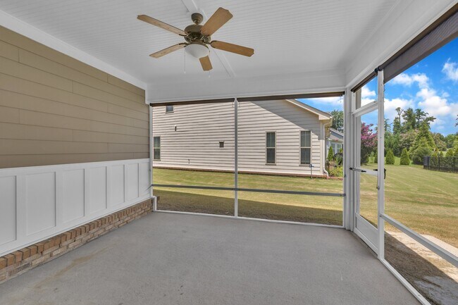 Building Photo - 747 Catherine Lake Ct