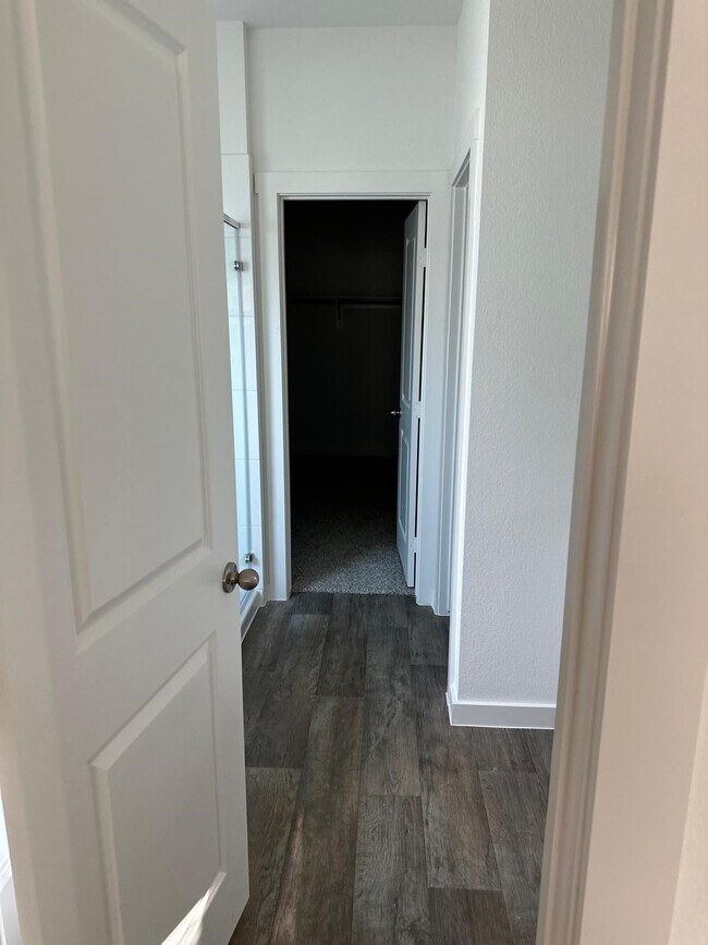 Building Photo - 8027 Marchese Dr