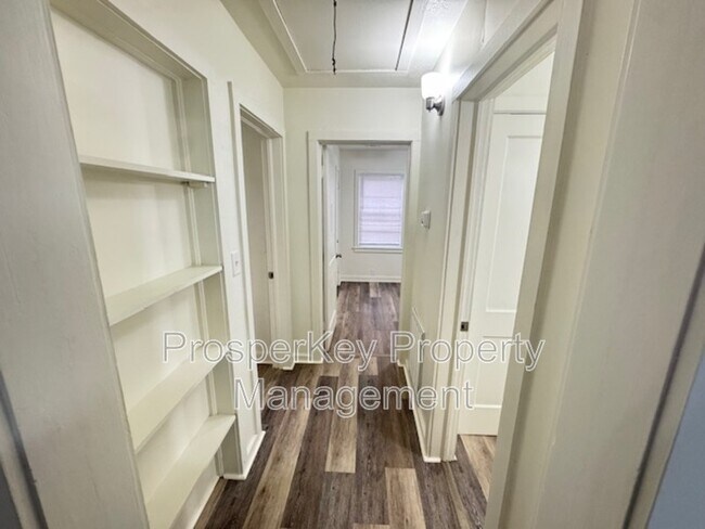 Building Photo - 5710 August Ave