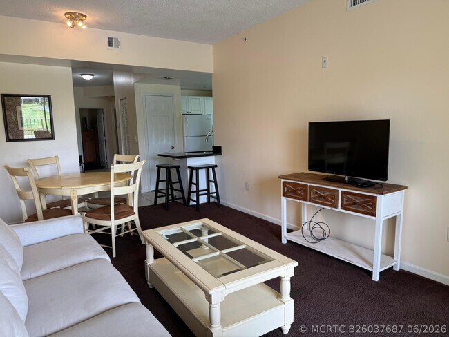 Building Photo - 2100 Greenview Shores Blvd