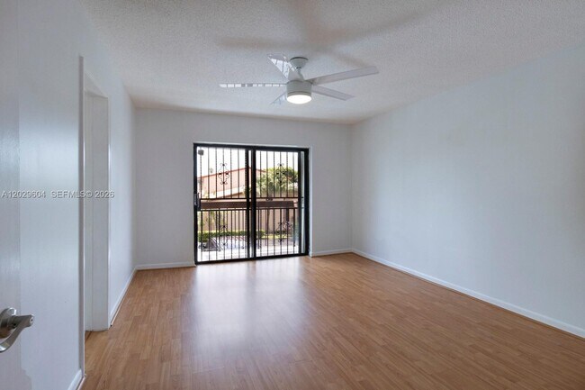Building Photo - 3804 SW 79th Ave