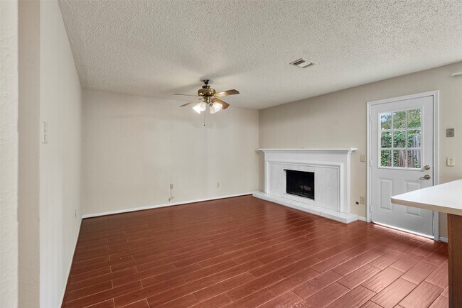 Building Photo - 9230 Wandsworth Dr